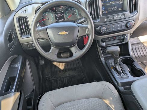 Used 2019 Chevrolet Colorado W/T RWD image 15