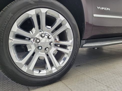 Used 2017 GMC Yukon SLT w/ Premium Edition RWD image 31