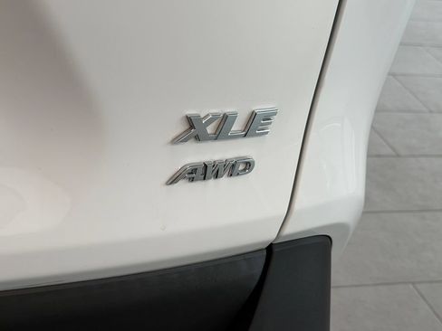 Used 2023 Toyota RAV4 XLE AWD/4WD image 10