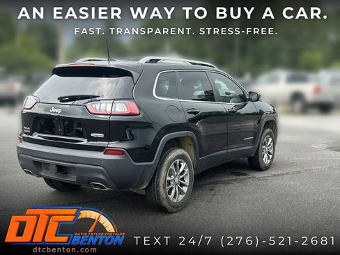 Used 2021 Jeep Cherokee Latitude Lux w/ Comfort/Convenience Group AWD/4WD image 3