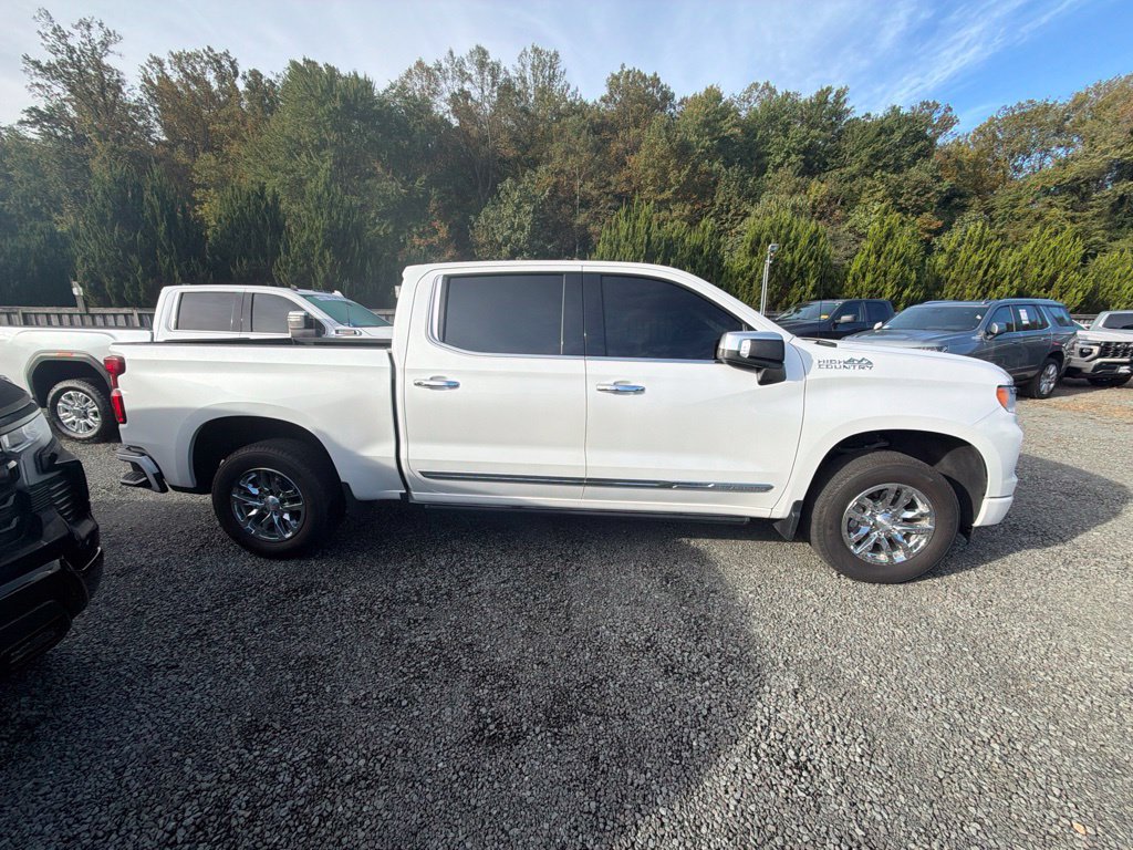 Used 2024 Chevrolet Silverado 1500 RST w/ Convenience Package II AWD/4WD image 8