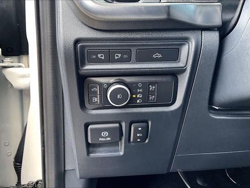 Used 2021 Ford F150 Platinum w/ Equipment Group 701A High AWD/4WD image 36