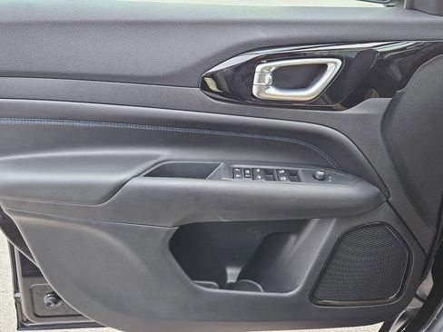 New 2026 Jeep Compass Latitude image 24