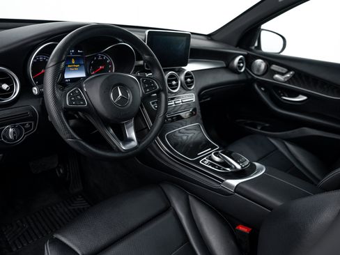Used 2017 Mercedes-Benz GLC 300 4MATIC image 10