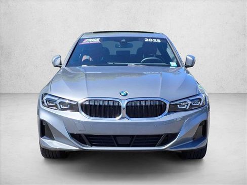 Used 2025 BMW 330i Sedan RWD image 2