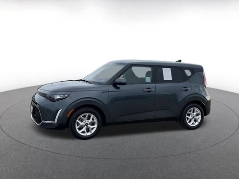 Used 2025 Kia Soul LX w/ LX Technology Package image 8