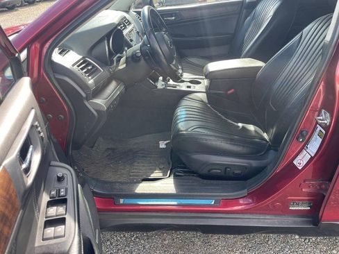 Used 2019 Subaru Outback 3.6R Limited AWD/4WD image 10