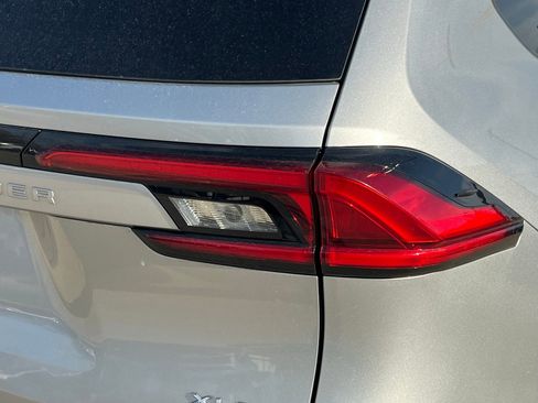 Used 2024 Toyota Grand Highlander XLE image 14