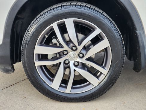 Used 2018 Honda Pilot Elite image 14