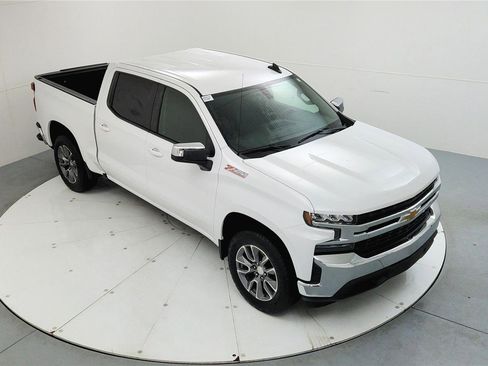 Used 2022 Chevrolet Silverado 1500 LT image 13
