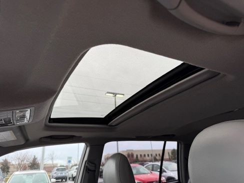 Used 2011 Toyota Highlander Limited image 15