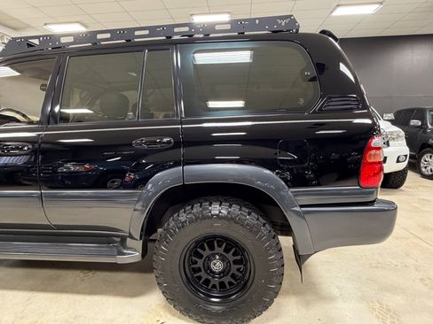 Used 2001 Toyota Land Cruiser AWD/4WD image 13