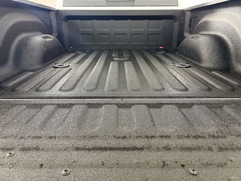 New 2026 RAM 2500 Laramie AWD/4WD image 24
