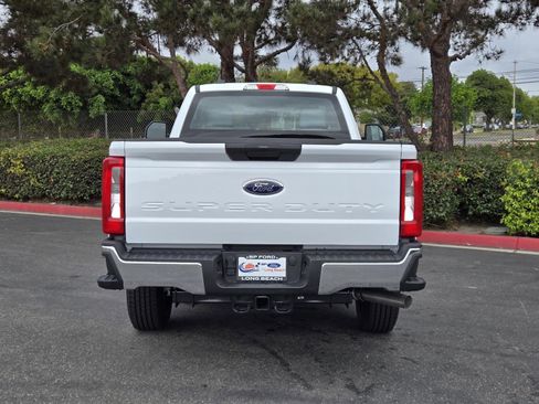 New 2026 Ford F250 XL w/ XL Chrome Package image 5