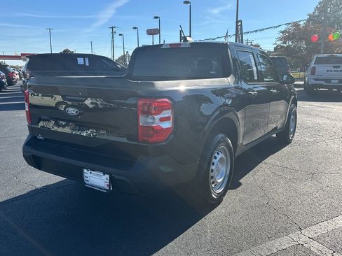 New 2025 Ford Maverick XL image 3