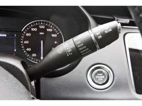 Used 2021 Cadillac XT4 Premium Luxury w/ Driver Awareness Package image 21