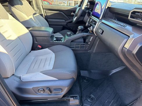 Used 2024 Toyota Tacoma TRD Off-Road w/ TRD Off Road Upgrade Package image 22