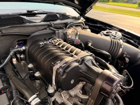 Used 2013 Ford Mustang GT RWD image 22
