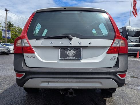 Used 2010 Volvo XC70 3.2 image 9