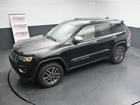 Used 2021 Jeep Grand Cherokee Limited w/ Sun & Sound Group image 23
