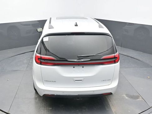 Used 2024 Chrysler Pacifica Limited w/ Trailer Tow Group image 49