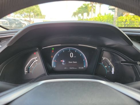 Used 2019 Honda Civic LX image 32