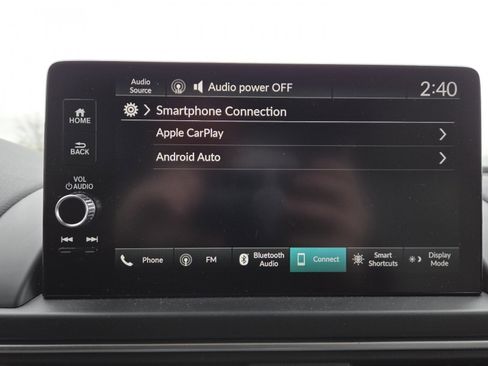 Used 2025 Honda Pilot EX-L image 3