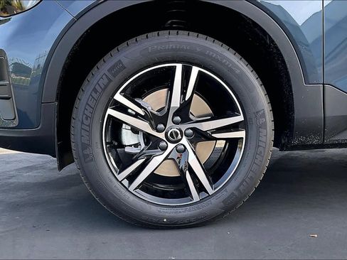 New 2026 Volvo XC40 B4 Core w/ Climate Package image 14