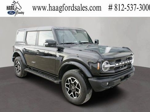 Used 2023 Ford Bronco Outer Banks image 1