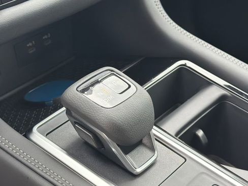 New 2026 Nissan Pathfinder Platinum FWD image 34