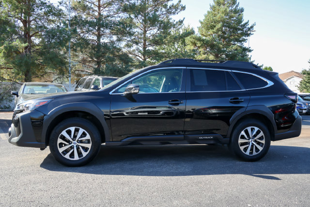 Certified 2025 Subaru Outback Premium w/ Popular Package #1A AWD/4WD image 16