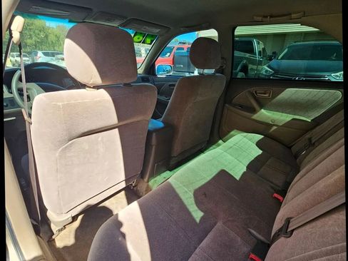 Used 1998 Toyota Camry LE FWD image 14