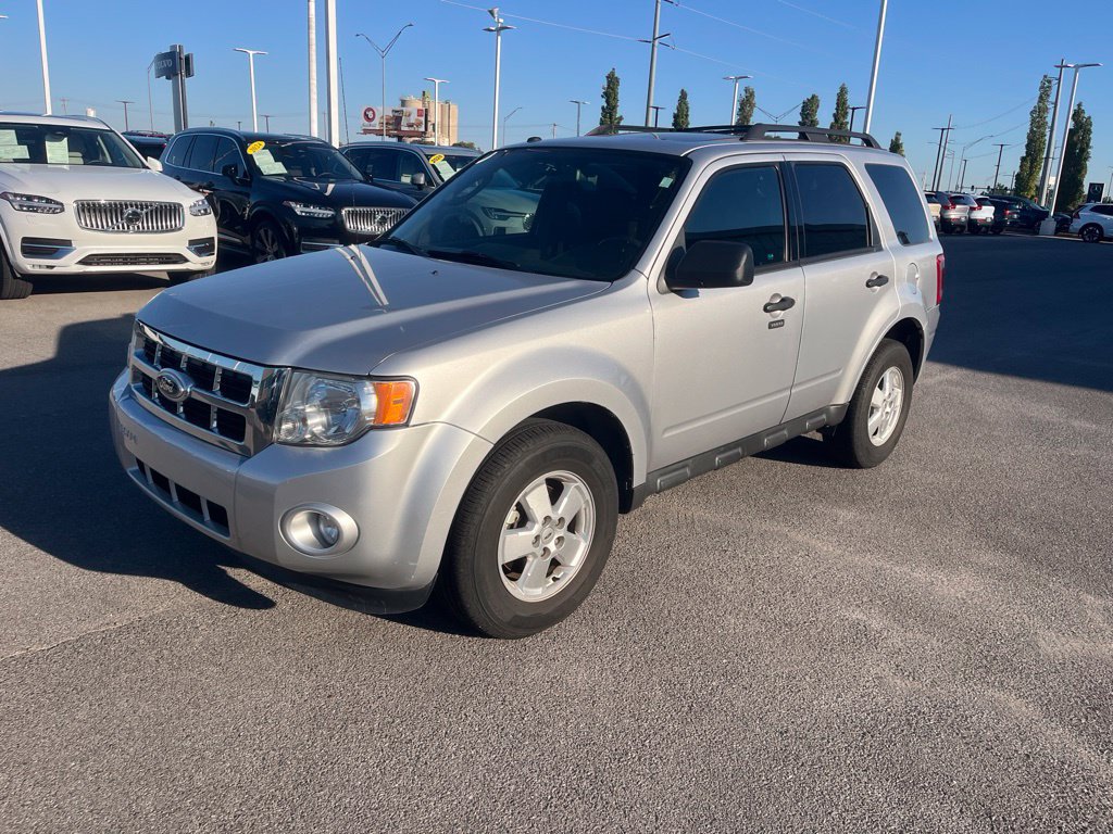 Used 2011 Ford Escape XLT w/ 202A Rapid Spec Order Code AWD/4WD image 1