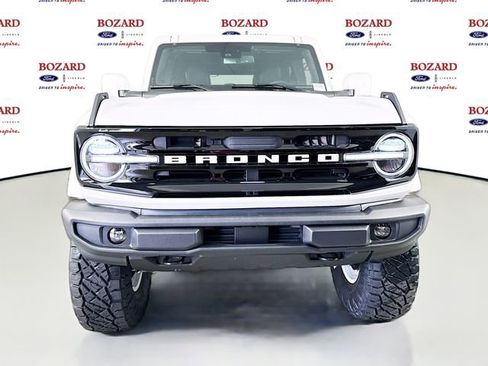 New 2025 Ford Bronco Outer Banks image 2