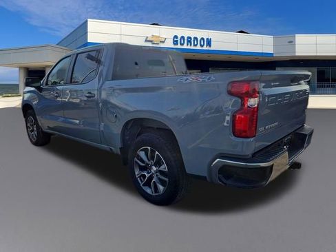 Used 2024 Chevrolet Silverado 1500 LT image 3