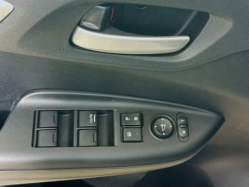 Used 2015 Honda Fit EX image 20