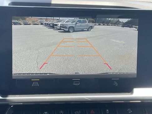 Used 2023 Chevrolet Silverado 1500 LT image 16