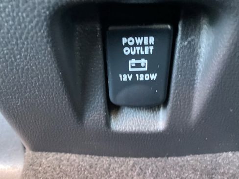 Used 2023 Mitsubishi Eclipse Cross LE image 28