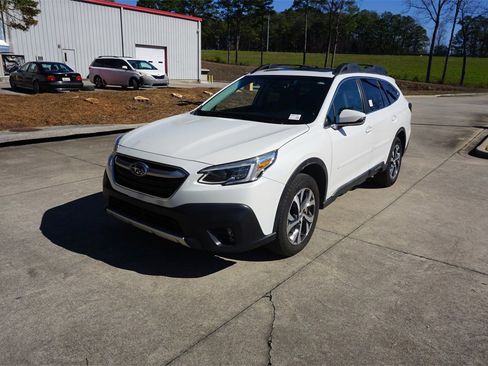 Used 2020 Subaru Outback Limited image 26