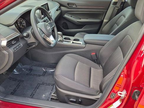Certified 2026 Nissan Altima 2.5 SV FWD image 15