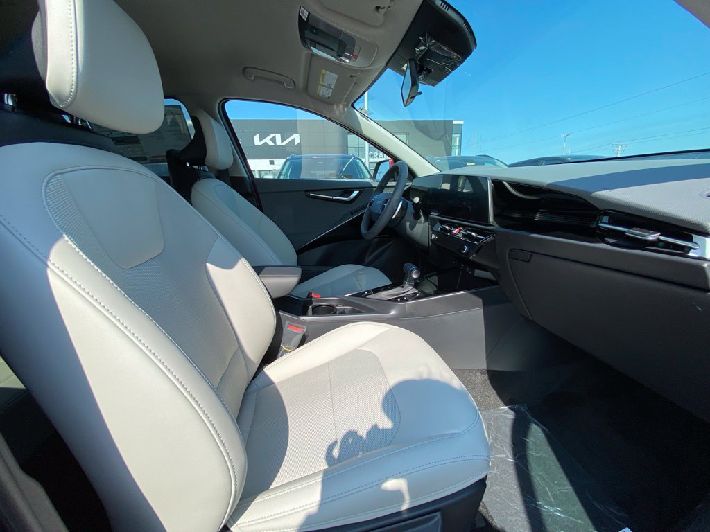 New 2026 Kia Niro EX FWD image 26