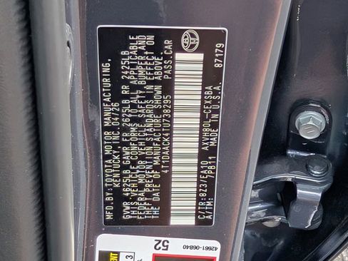 Used 2026 Toyota Camry SE FWD image 31