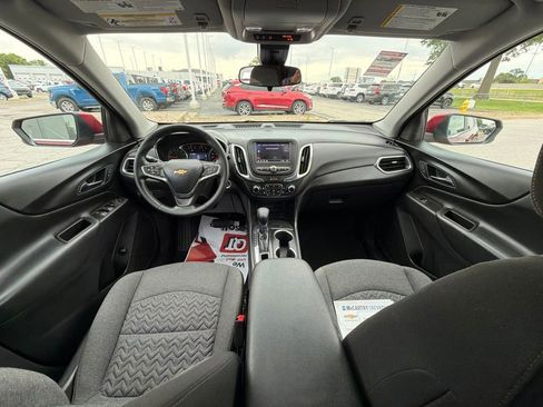 Used 2024 Chevrolet Equinox LT FWD image 16