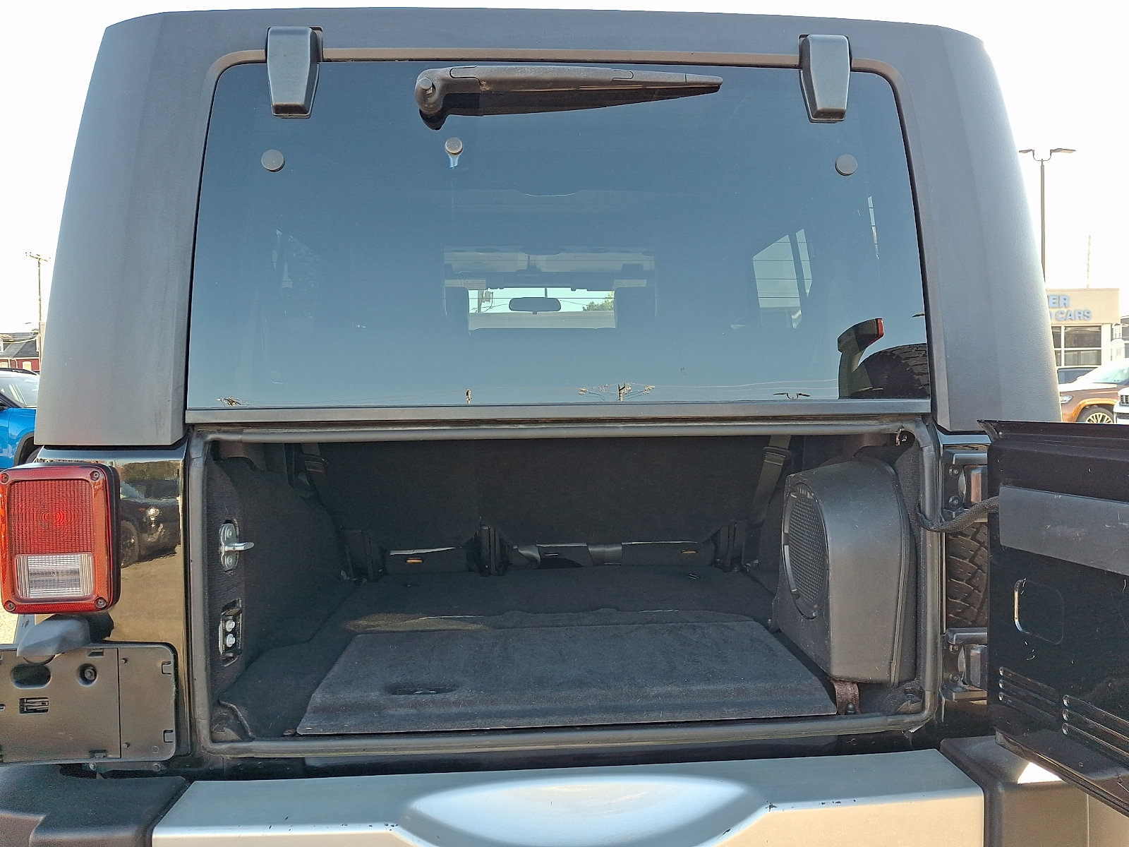 Used 2009 Jeep Wrangler Unlimited Sahara AWD/4WD image 29