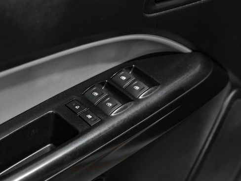 Used 2019 Chevrolet Colorado W/T image 39