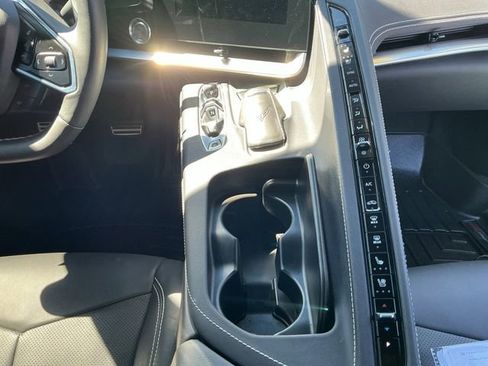 Used 2024 Chevrolet Corvette Stingray Preferred Cpe w/ 2LT image 15