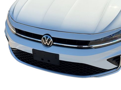 Used 2025 Volkswagen Jetta SE w/ Black Wheel Package FWD image 32