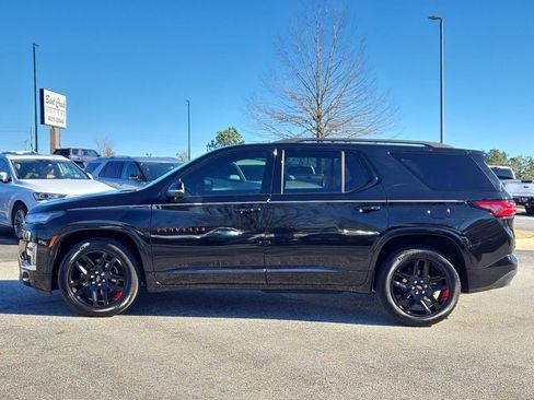 Used 2023 Chevrolet Traverse Premier w/ Redline Edition image 12