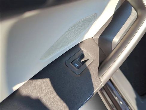 Certified 2023 Volkswagen Tiguan S FWD image 25