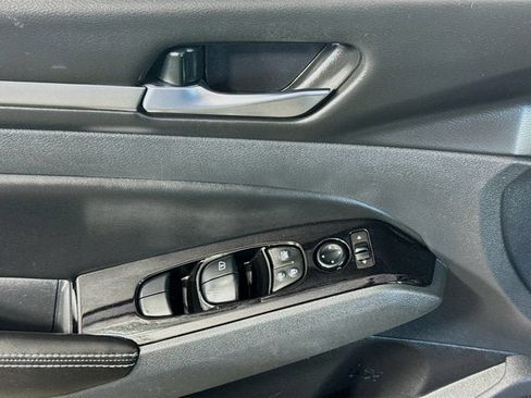 Certified 2023 Nissan Altima 2.5 SV image 19